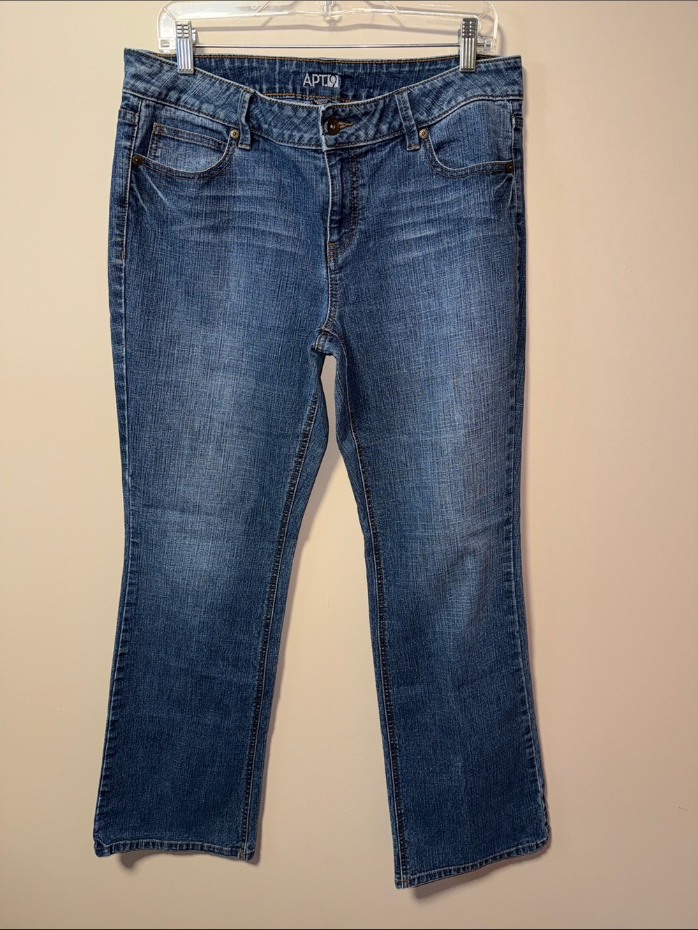 Apt. 9 Women's Flare Jeans in Medium Blue